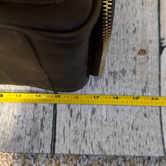 EUC -  House of Flynn Full size Dark Brown Leather Evermore Camera Bag - Picture 13 of 16